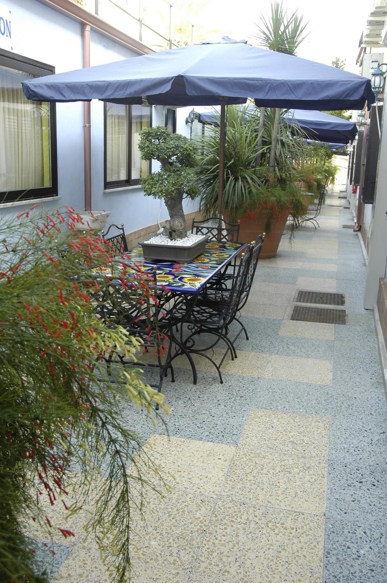 Hotel Blumentag Paola Εξωτερικό φωτογραφία